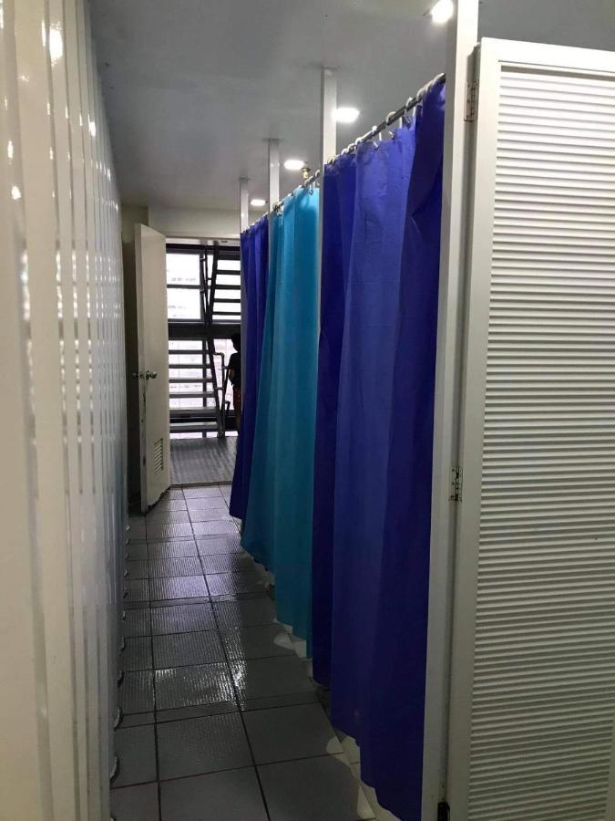 Burgos Hub Hostel Pasay Exterior photo